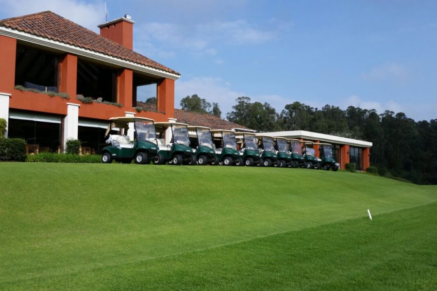Los Cerros Golf Club Chooses E-Z-GO